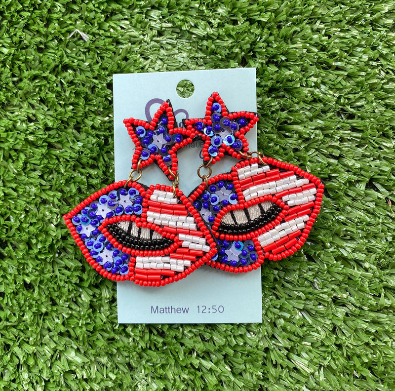 RED WHITE AND BLUE LIPS SEEDBEAD EARRINGS-Sissy Boutique