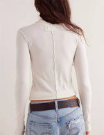 White Long Sleeve Turtleneck Top-Sweetkama 