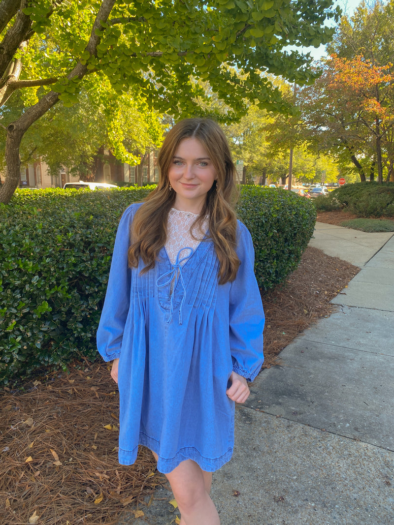 V-NECK PUFF SLEEVE DENIM DRESS: MEDIUM WASH-Veveret