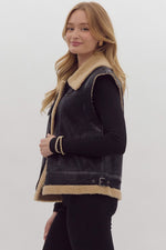 BLACK FAUX LEATHER AND SHERPA COLLARED ZIP VEST-Entro