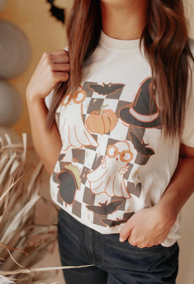 PEACE, GHOSTS & HALLOWEEN GRAPHIC TEE-Sissy Boutique